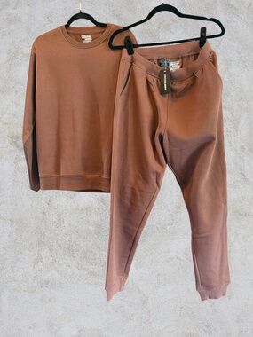 NWT Cocoburry Set